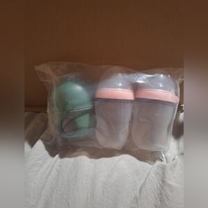 Brand‎ New Set of Como Tomo Bottles Feeding